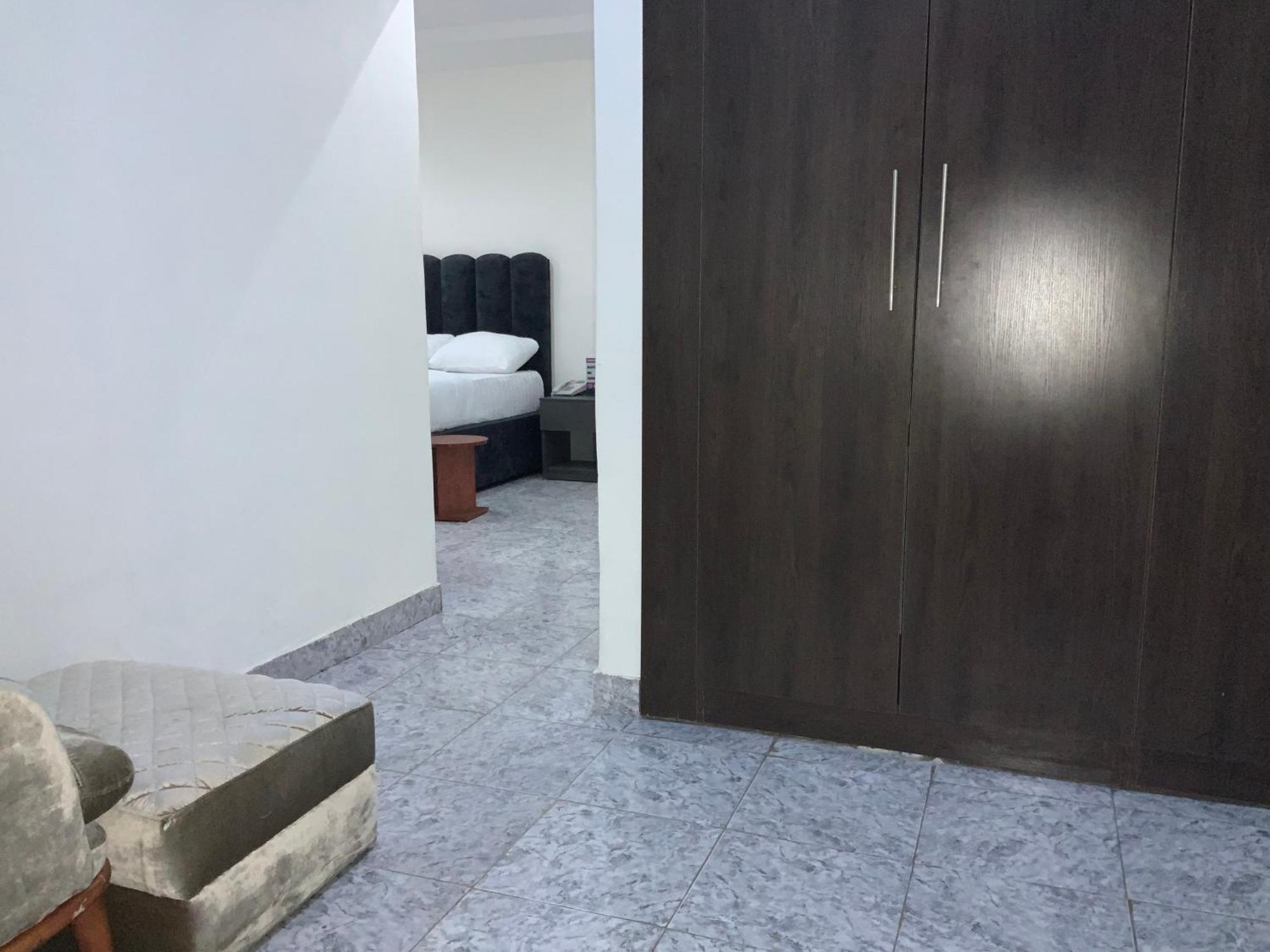 March Forte 3 Bedroom Apartment Ікеджа Екстер'єр фото
