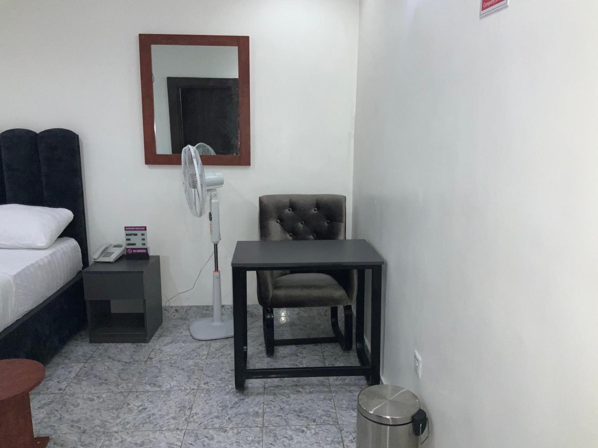March Forte 3 Bedroom Apartment Ікеджа Екстер'єр фото