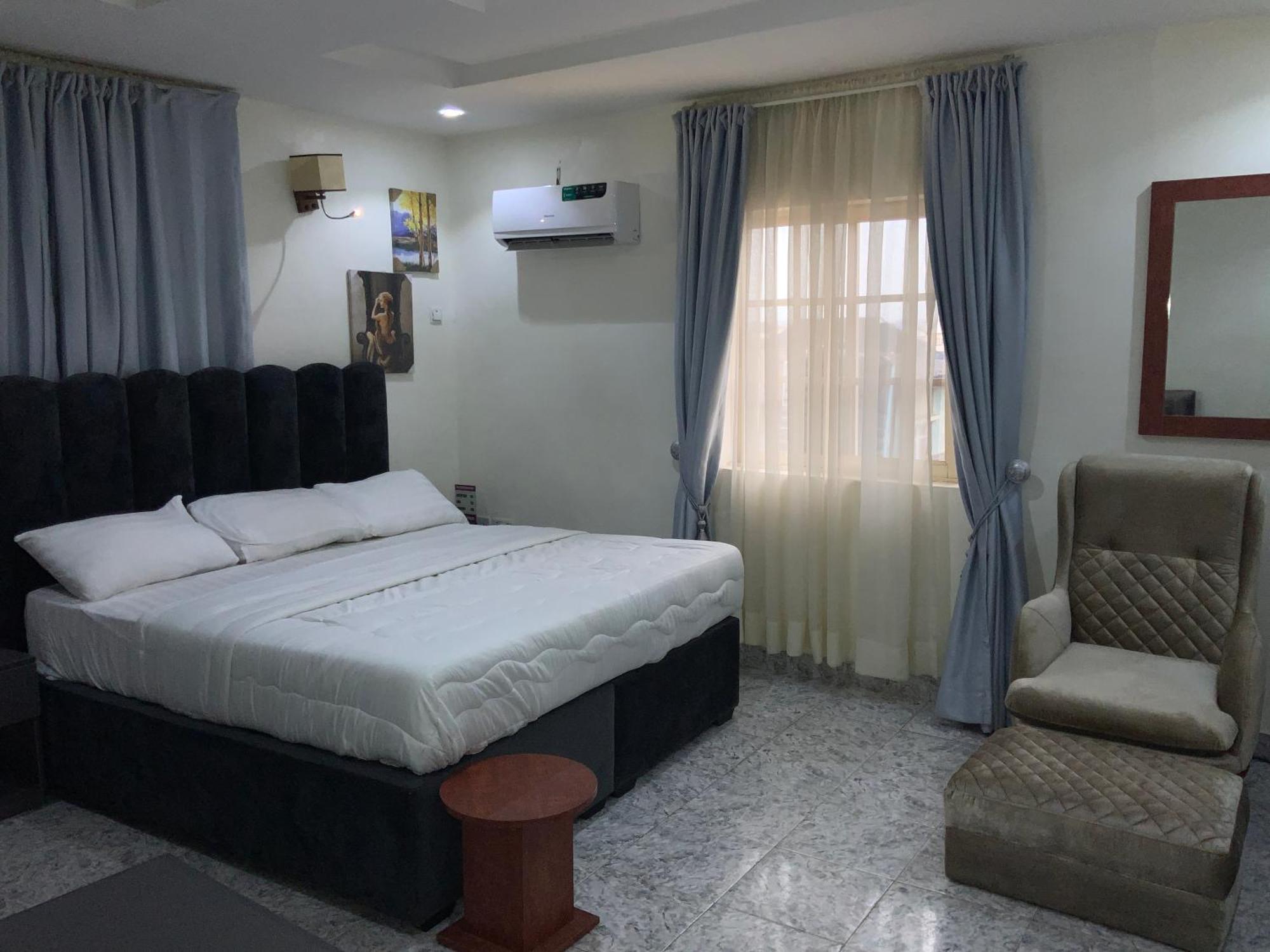 March Forte 3 Bedroom Apartment Ікеджа Екстер'єр фото