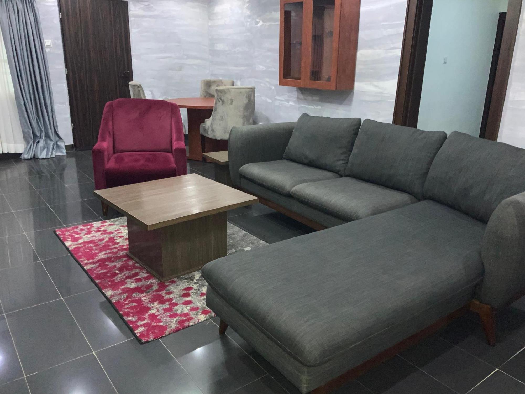 March Forte 3 Bedroom Apartment Ікеджа Екстер'єр фото